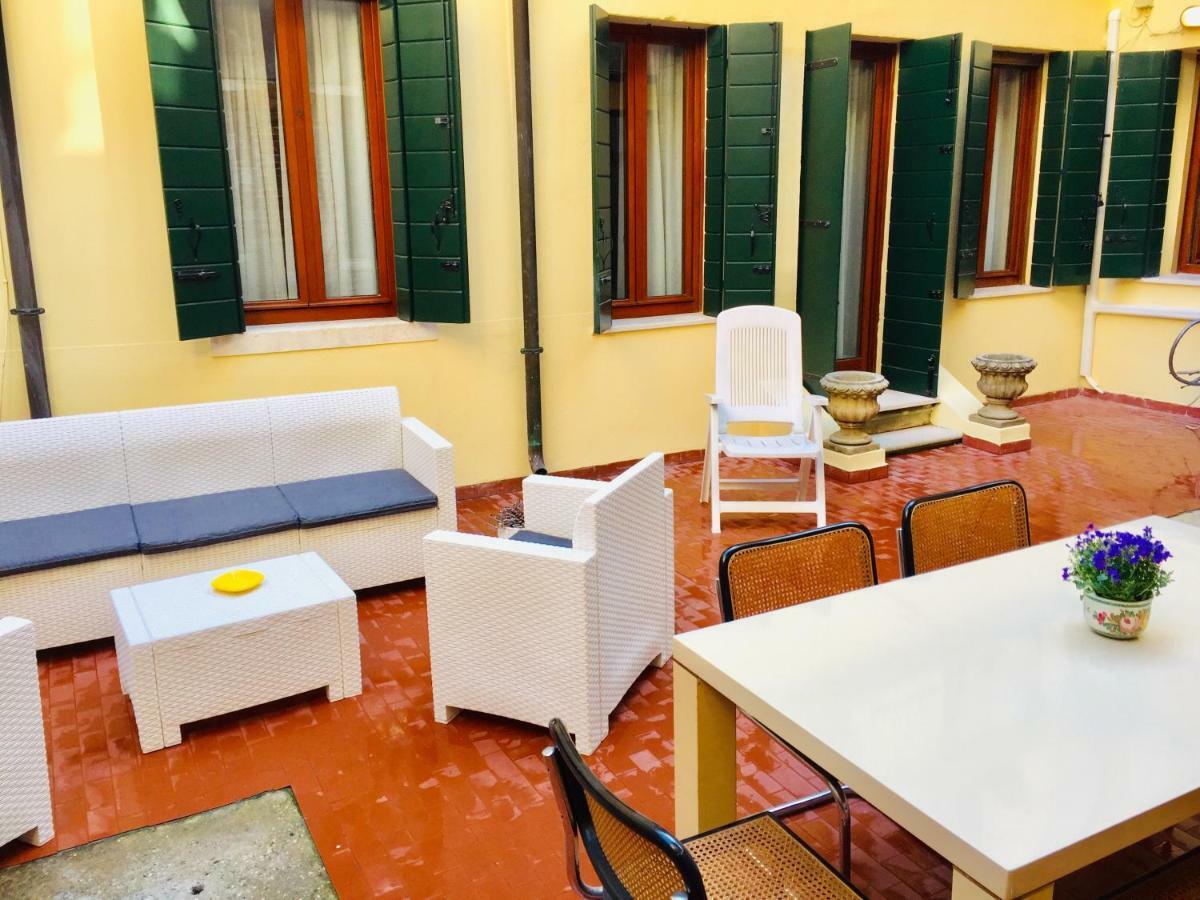 Apartamento Ca'Tronconi Ai Frari Venecia Exterior foto